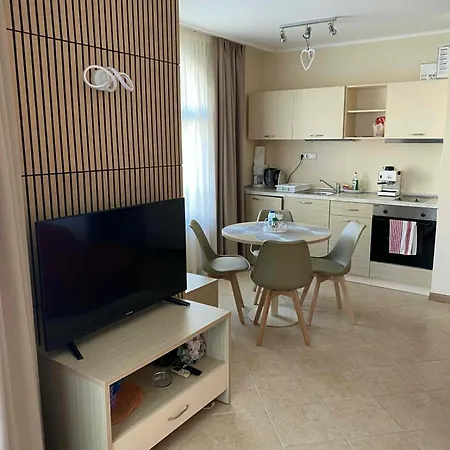 Royal Sun Premium Апартамент *